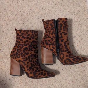 Beast Fashion - Leopard print booties
